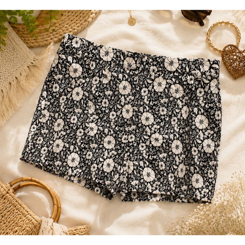 INC International Concepts Floral Pull On Shorts Women's Size 8 Boho Summer